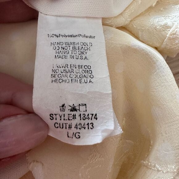 I Joah floral spaghetti strap high neck embroidered crop top in cream - LG - Picture 5 of 5